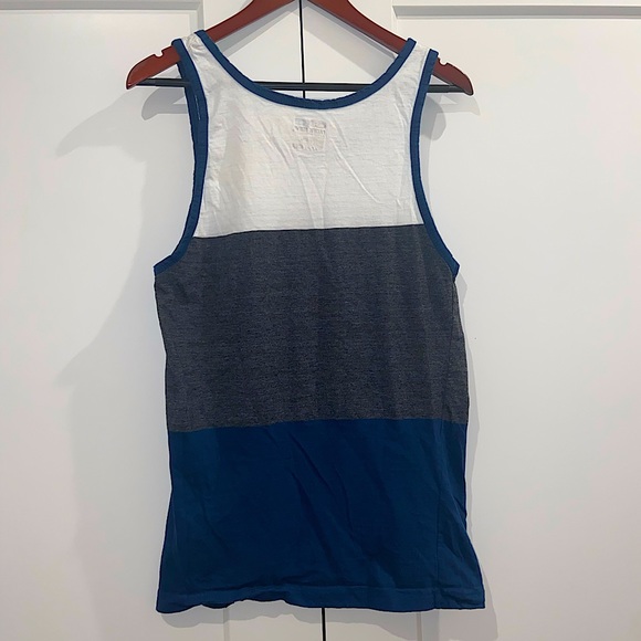 Men’s Pacific Scene Striped Tank Top Size Medium - Picture 2 of 4